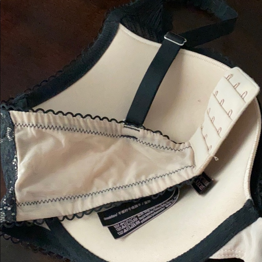 Lace bra - Picture 2 of 3